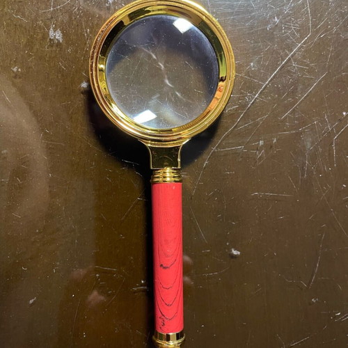 Small magnifying glass like new