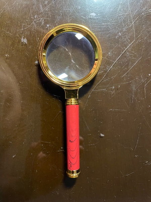 Small magnifying glass like new