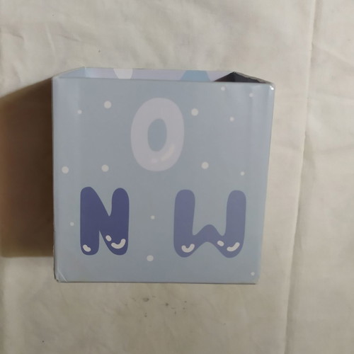 Collectible paper box used for organization 11x11x11 cm