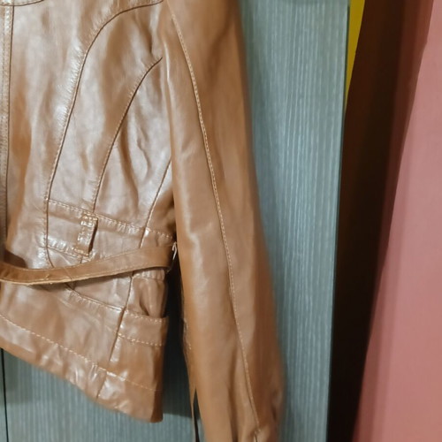Vero Moda leather jacket like new, brown, with buttons and belt