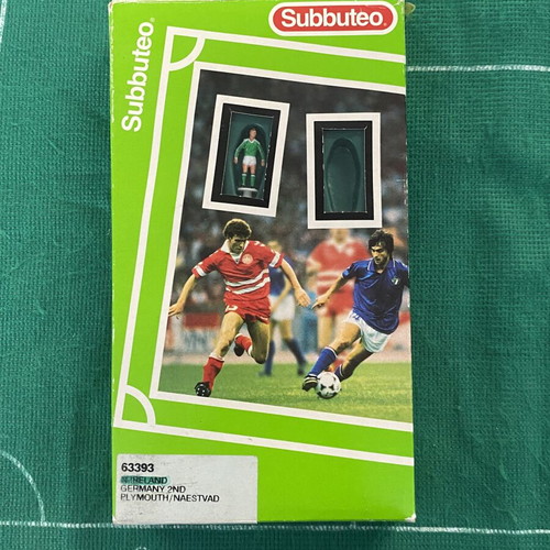 Subbuteo vintage team ref 63393 N.Ireland Germany 2nd Plymouth Naestvad