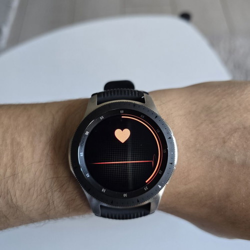 Samsung Galaxy Watch 46mm Bluetooth like new with box and accessories