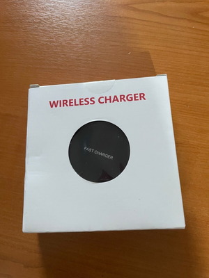 Wireless fast charger 10W ολοκαίνουριος στη συσκευασία του
