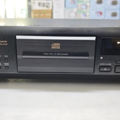 Sony CDP XE 900 CD player used in good condition