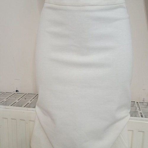 Elastic skirt with zipper like new, size S