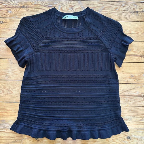 ZARA Black Knitted Short-Sleeve Blouse Like New, Size M