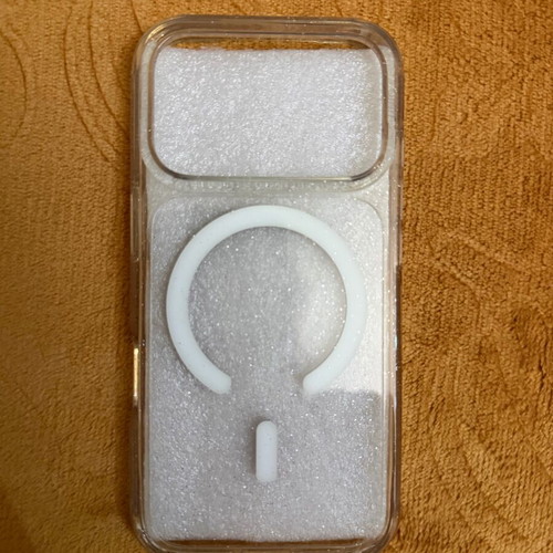 iPhone 17 Pro Uniq case used