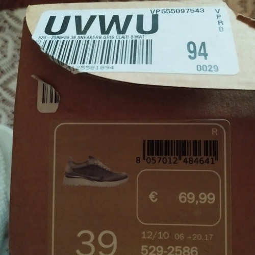 Bata women's sneakers new, size 39, suede leather and fabric, gray silver