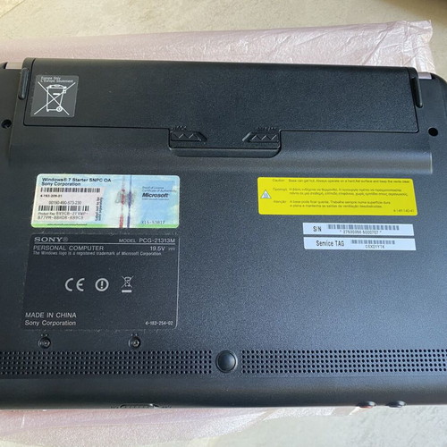 Sony VAIO Netbook VPCM12M1E new, pink/fuchsia with premium carrying case