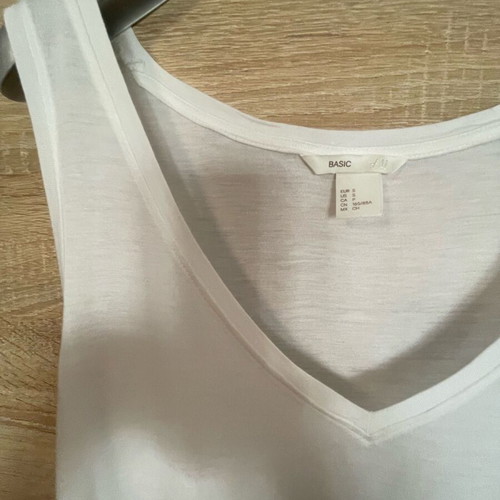 H&M white t-shirt size S like new