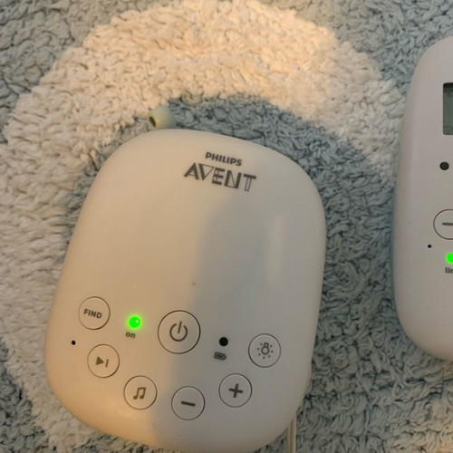 Avent Philips Baby Monitor like new with night light and lullabies