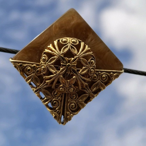 Vintage clip-on earrings like new, filigree technique
