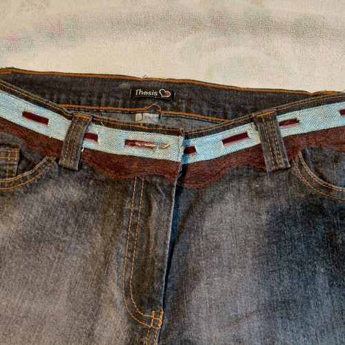 Thesis jeans new, dark with blue details