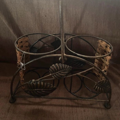 Drink or wine holder like new, set of 2