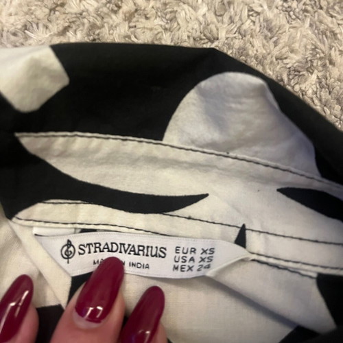 Stradivarius Floral Shirt Dress XS like new, black and white