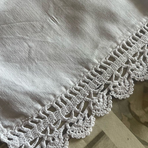 Macatia used, pack of 12 with handmade lace