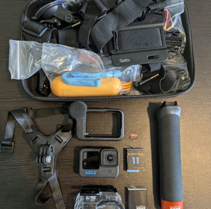 Κάμερα GoPro Hero 11+τεράστια προίκα