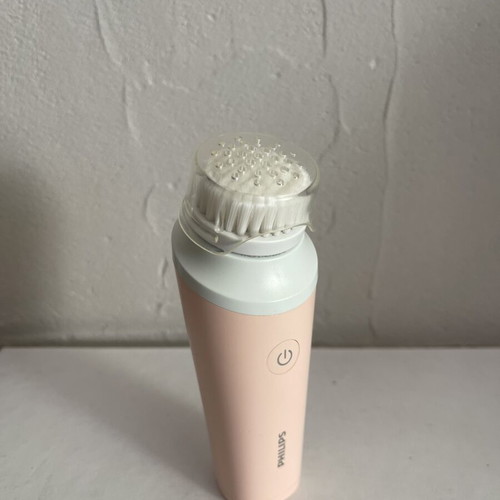 Philips Waterproof Facial Cleansing Brush like new