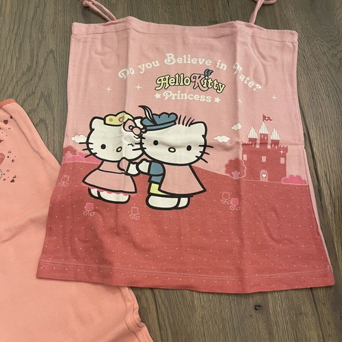 Oysho pink camisole and capri pants