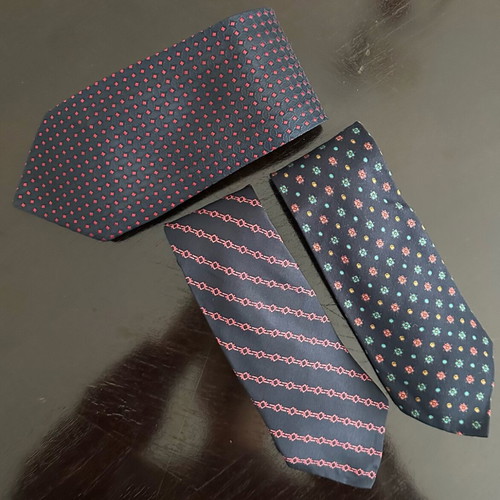 Set of 3 Men's Ties Dark Blue with Red and Multicolor Details like new