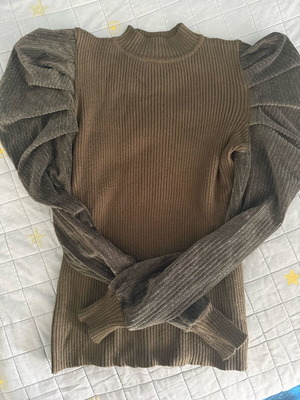 Women's ribbed blouse like new, unique brown and green pullover