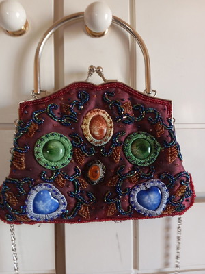 Vintage look evening bag, burgundy embroidered with beads