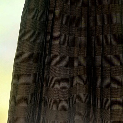 Chic gray plaid pleated skirt like new, size S