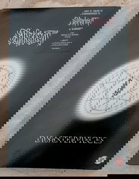 Slipknot - Disasterpieces (Roadrunner).