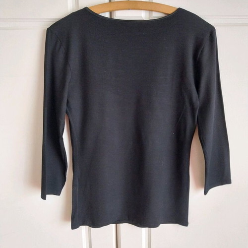 3/4 blouse like new, size M, black, modal fabric