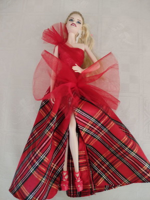Κούκλα Barbie Holiday 2024 Signature σαν καινούργιο