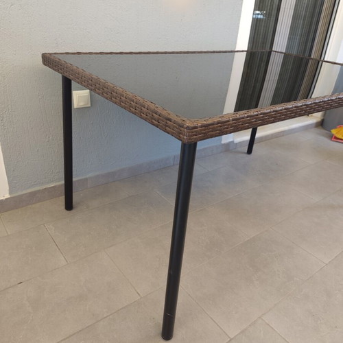 Balcony table rattan with glass surface like new