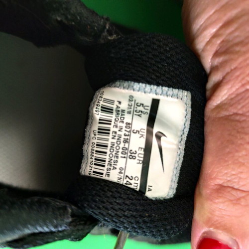 Nike athletic shoes size 38 used, black