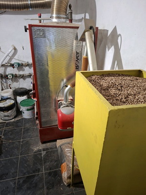 Pellet and wood boiler like new, fully equipped