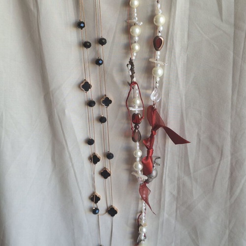 Necklace set with boho pearls and elegant cross, like new