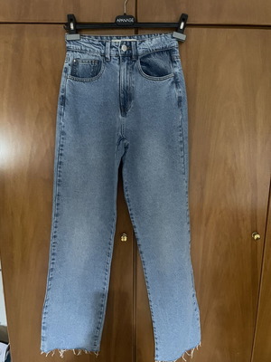 PNK women's jeans like new, size 32, blue