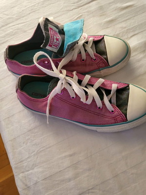 παπούτσια για κορίτσια converse