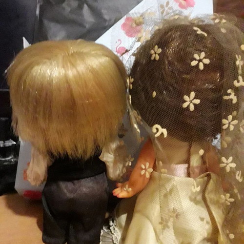 Vintage Kewpie bride and groom dolls pack used