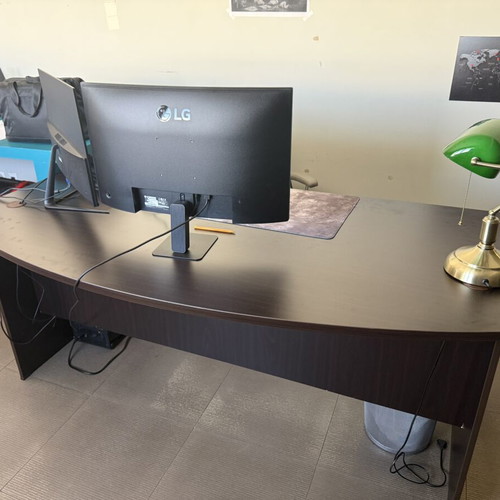 Office desk like new