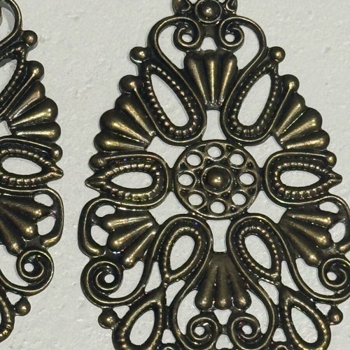 Earrings antique bronze new, gold tone