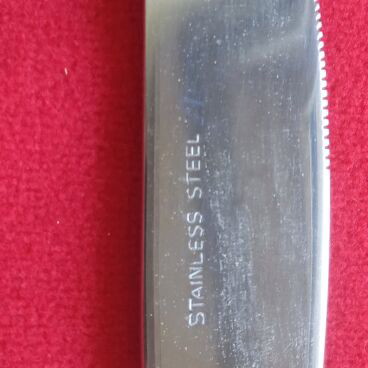 Vintage stainless steel dinner knives set of 6, like new