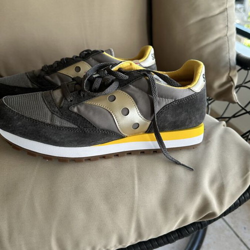 Saucony men's sneakers new, size 44, gray and yellow
