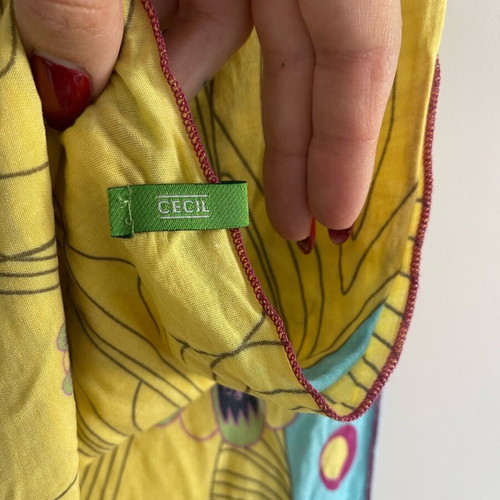 Cecil scarf new, multicolored yellow