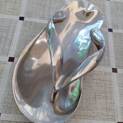 Metal Ashtray Sagionara like new, 230 grams, 21x9x5 cm
