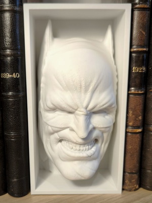 Batman book nook like new