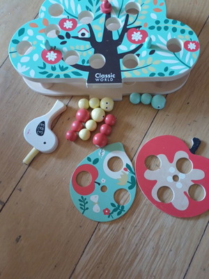 Wooden magnetic game Drypokarydos used, Classic World