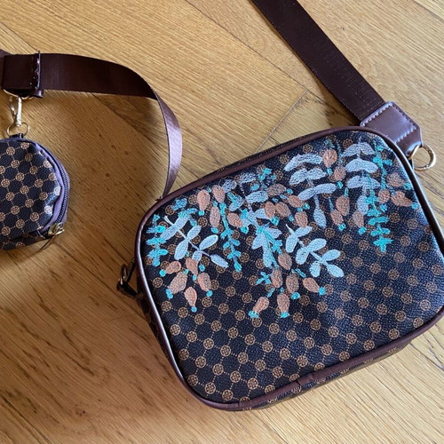Hand-painted bag with auxiliary wallet brown new 20x16