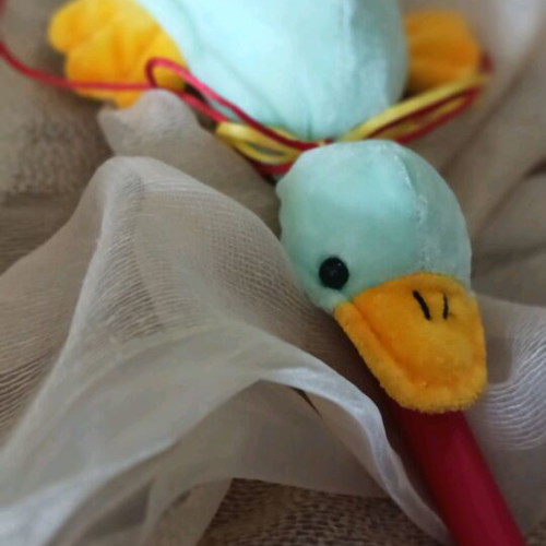 Easter candle toy like new