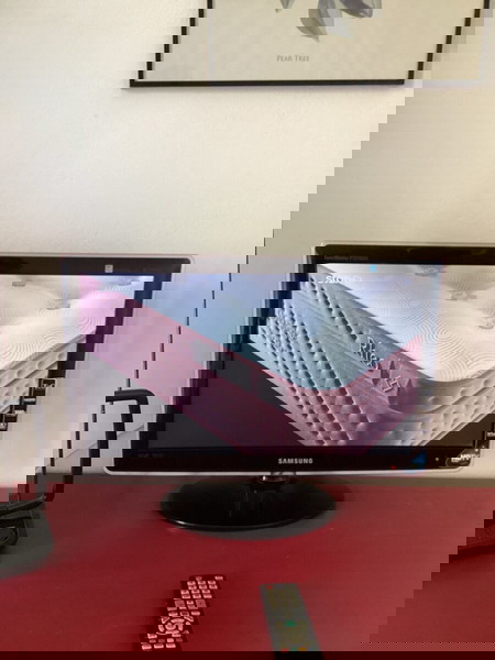 Телевизор Samsung 21’’ НЕ смарт Отлично състояние