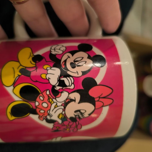 Mickey Minnie Mug like new with design