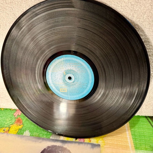 Notis Sfakianakis Vinyl Record Me To N Kai Me To S like new, laiko